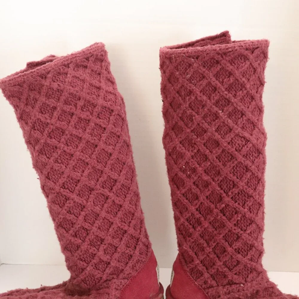 UGG Women's Sock‎ Boot Maroon Size 7 Made in Australia Upper Material Cotton